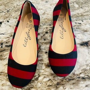 Ladies shoes. Size 7.